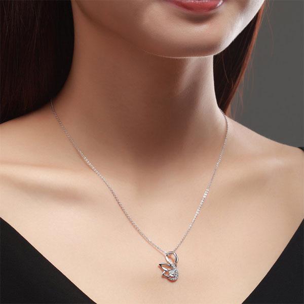 Diamond swan necklace Clearance