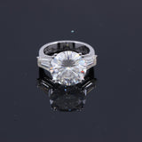 8.00ct Round Cut Moissanite, Classic Engagement Ring, 14Kt 585 White Gold
