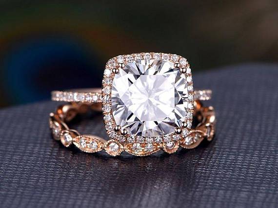 2.25ct Moissanite Ring Set, Round Cut Colour F, Clarity VVS, Centre Stone 1.50ct,  Total carat weight 2.25ct