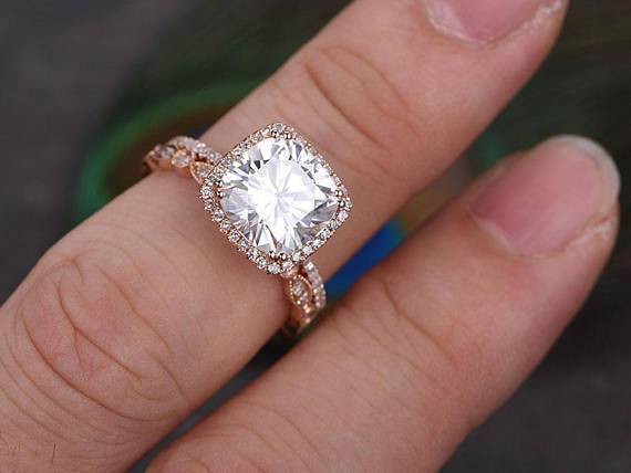 2.25ct Moissanite Ring Set, Round Cut Colour F, Clarity VVS, Centre Stone 1.50ct,  Total carat weight 2.25ct