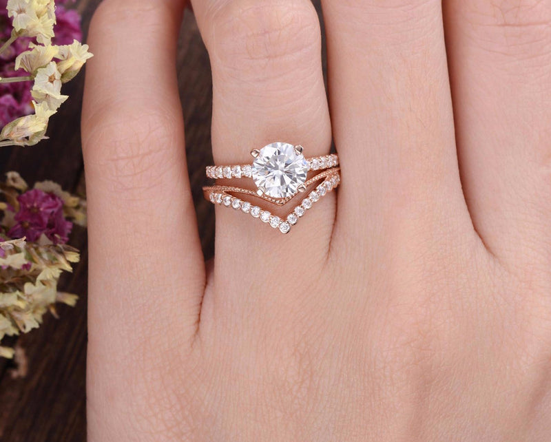 1.75ct Moissanite Ring Set, Round Cut Halo, Colour F, Clarity VVS, Available in a Choice of Metals, Centre Stone 1.25ct
